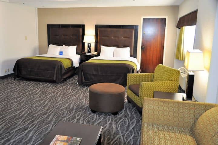 Room 36 of 48